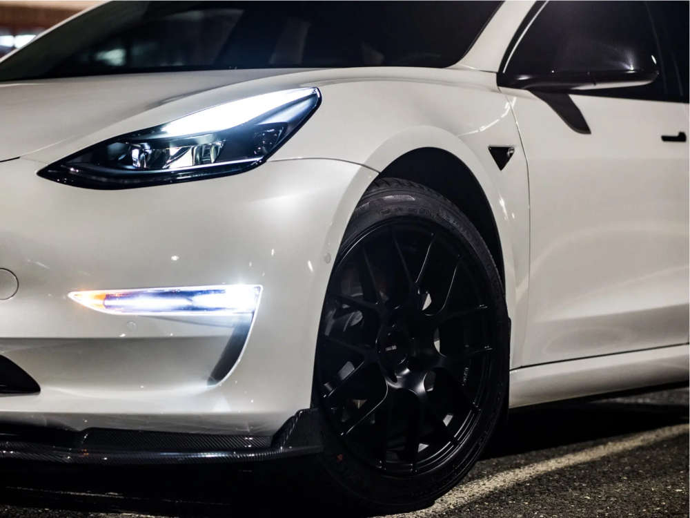 235 45r18 Tires For Tesla Model 3 Aesthetic Wallpaper