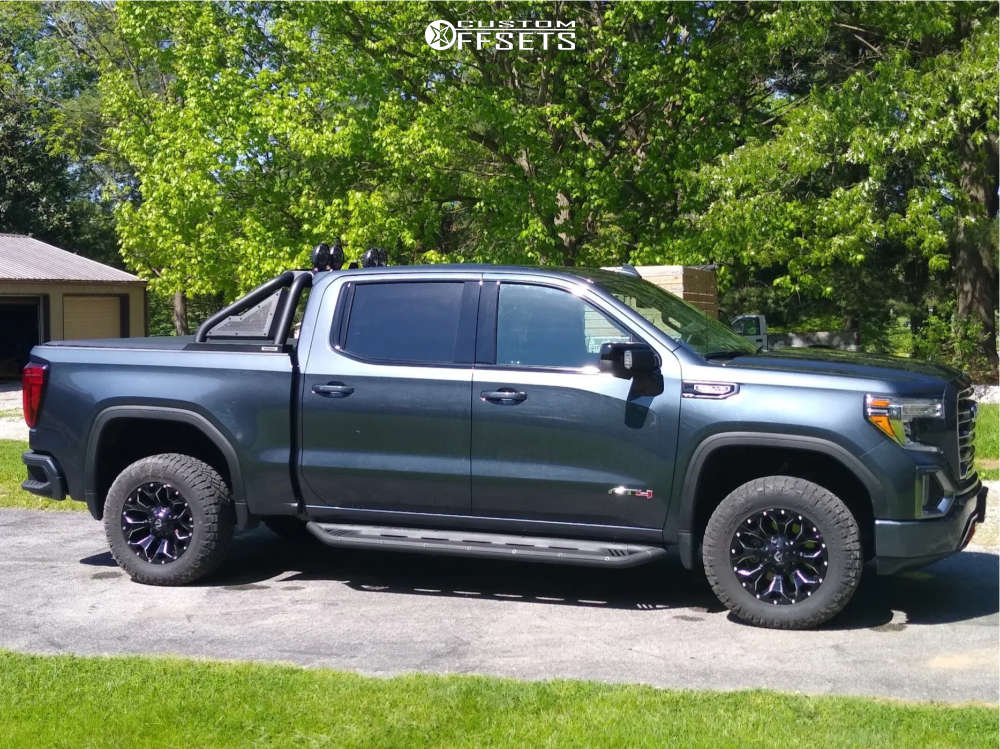 2021 GMC Sierra 1500 with 18x9 19 Fuel Assault and 275/65R18 Nitto