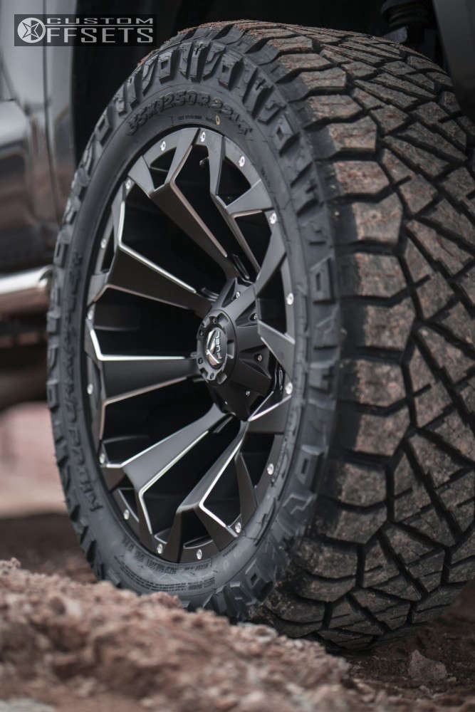 2014 Toyota Tundra with 22x10 19 Fuel Assault and 35/12.5R22 Nitto