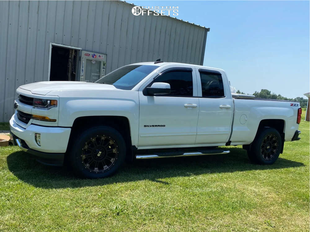 2019 Chevrolet Silverado 1500 LD with 20x9 18 XD Xd829 and 275/55R20