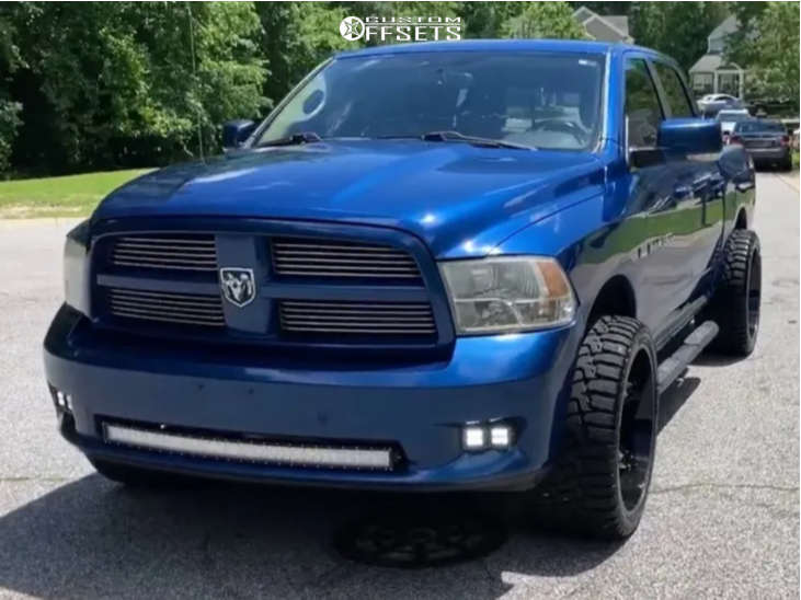 2011 Ram 1500 with 24x12 -51 Vision Razor and 33/12.5R24 Haida Hd878 Rt ...