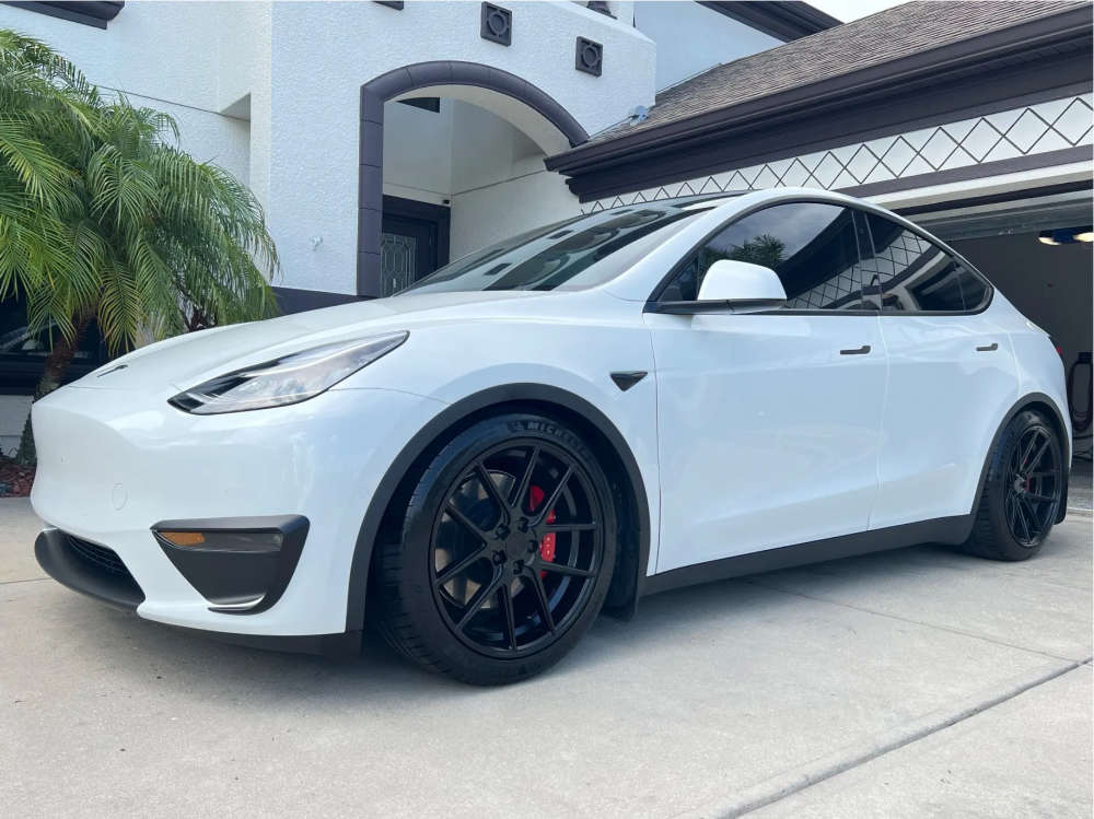 2266693-1-2020-y-tesla-