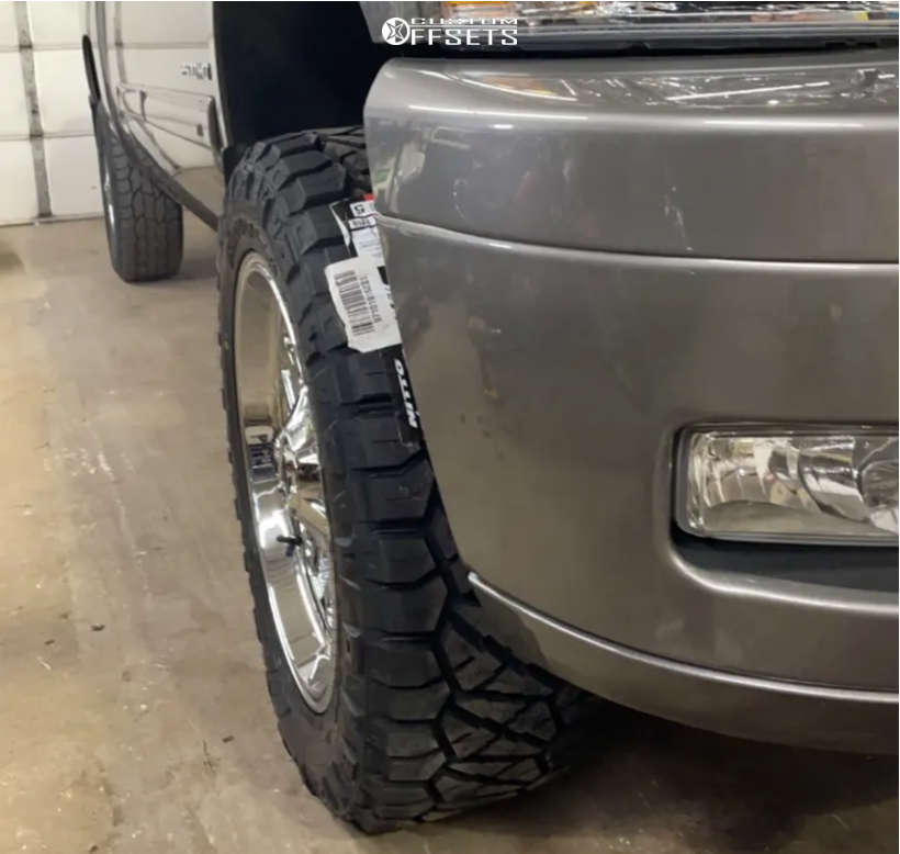 2013 Chevrolet Silverado 2500 HD with 20x9 1 Fuel Triton and 275/60R20 ...