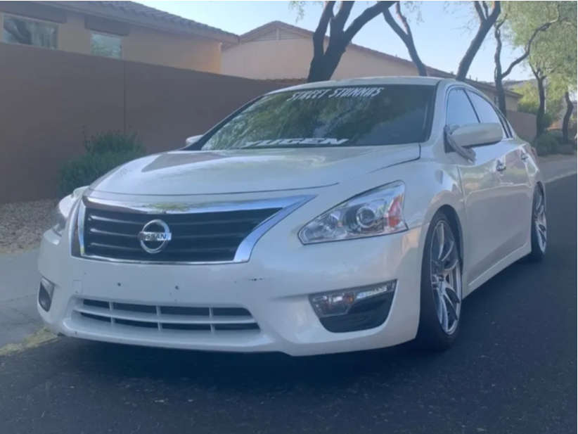 2283188-1-2014-altima-nissan-