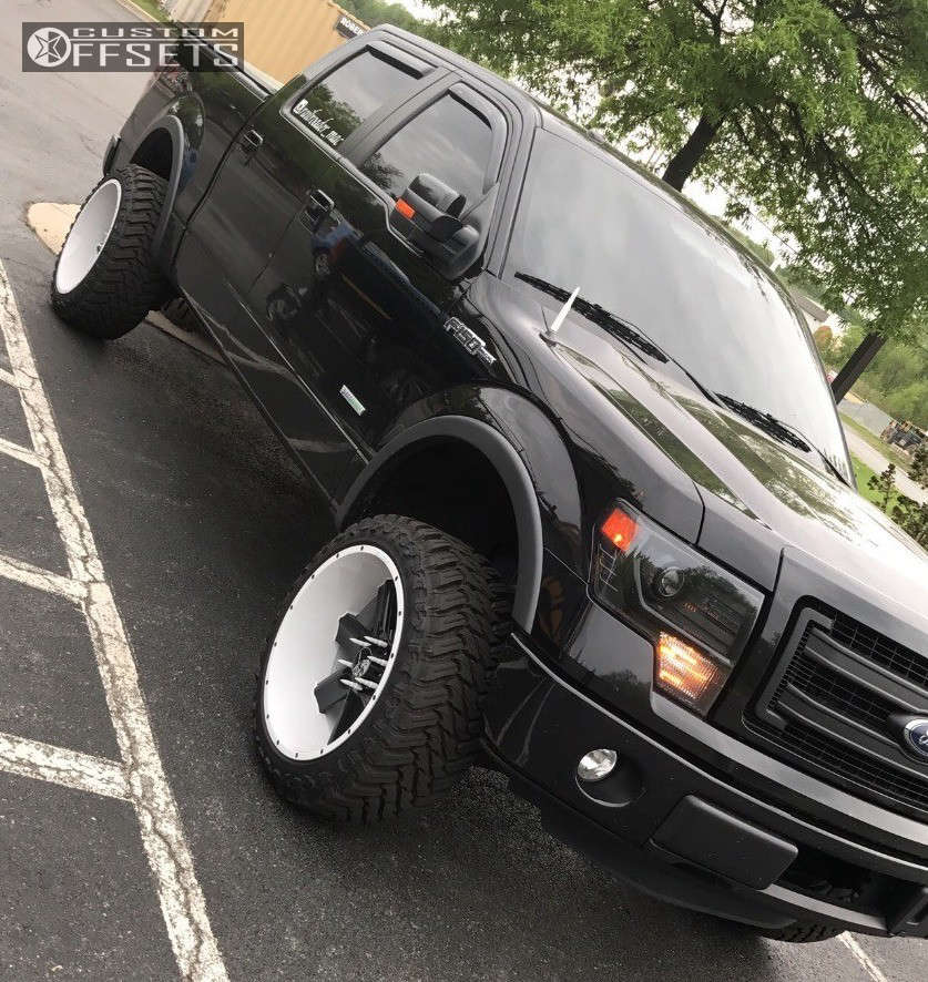 2013 Ford F-150 with 22x12 -44 Hostile Switch Blade and 33