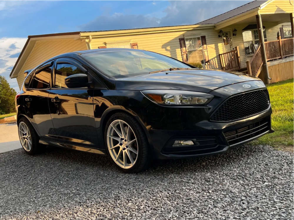 2311891-1-2015-focus-ford-st-