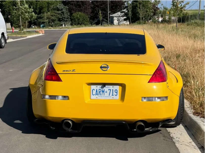 2005 Nissan 350Z with 19x12 10 Work Emotion T7r 2p and 275/35R19