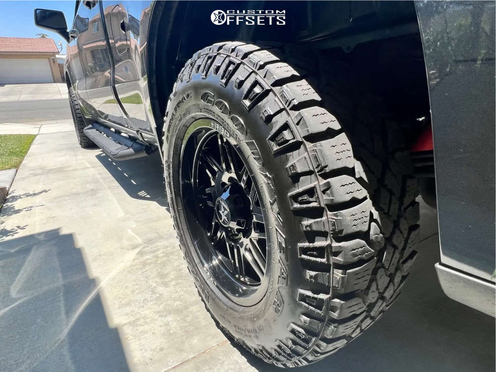 2021 Chevrolet Silverado 1500 with 18x9 12 RBP 82r and 275/65R18