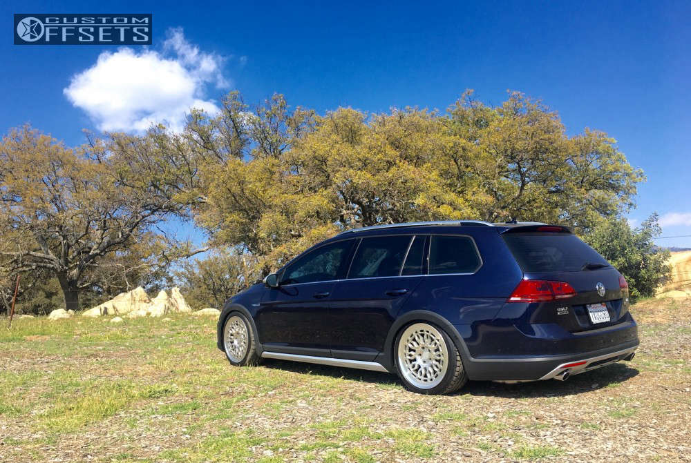2017 Volkswagen Golf Alltrack with 18x8.5 40 Radi8 R8a10 and 225/40R18