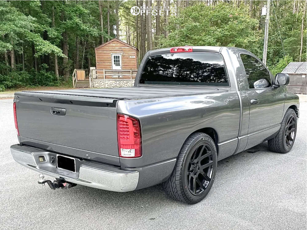2004 Dodge Ram 1500 with 22x10 25 Replica Tech Rt11 and 305