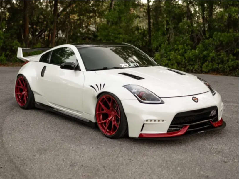 2004 Nissan 350Z with 20x11 28 Rohana Rfx5 and 285/30R20 Lexani Lx