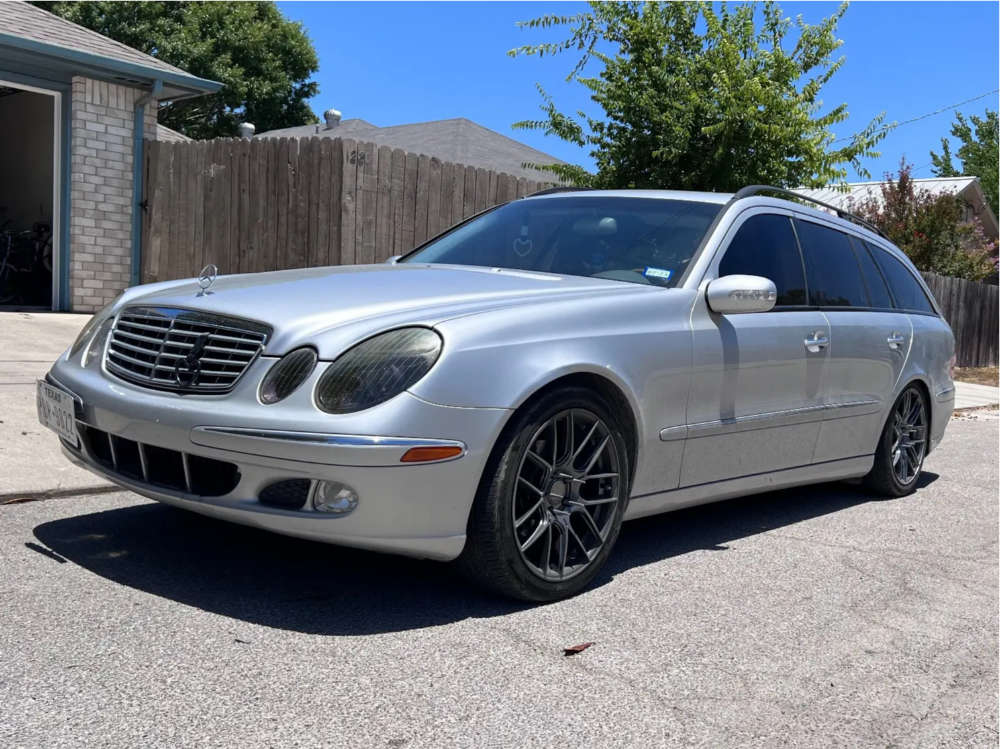 2004 Mercedes-Benz E320 with 18x9.5 35 Aodhan Ah-x and 245/40R18 ...