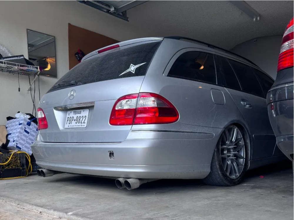 2004 Mercedes-Benz E320 with 18x9.5 35 Aodhan Ah-x and 245/40R18 ...