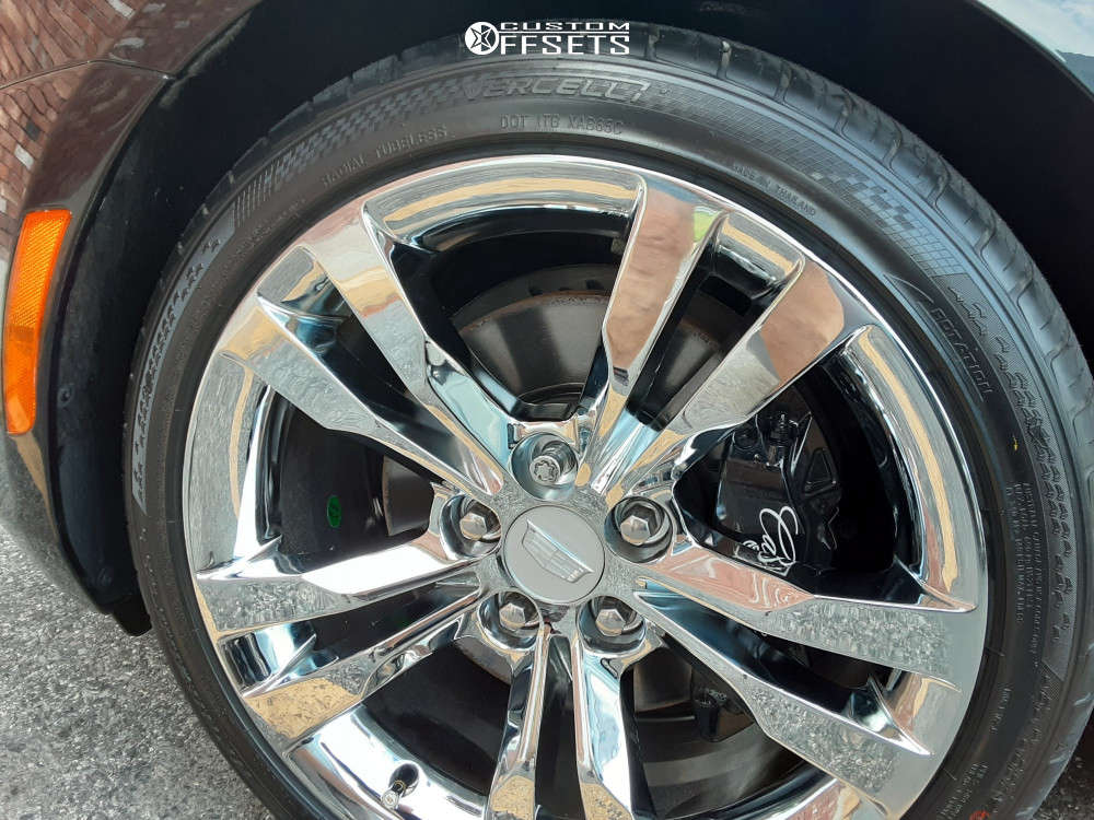 2015 Cadillac ATS with 18x8.5 40 4Play OE Wheels Ca15a and 235/40R18 ...