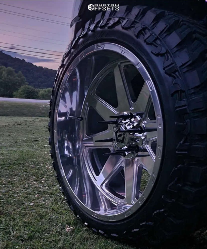 2002 Chevrolet Trailblazer with 22x12 44 TIS 551P and 33/12.5R22