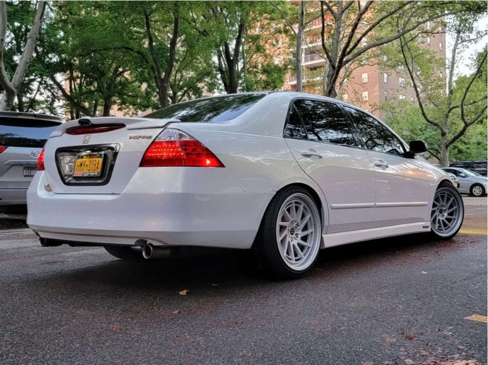 2007 Honda Accord with 19x9.5 33 Heritage Hokkaido-dir-c and