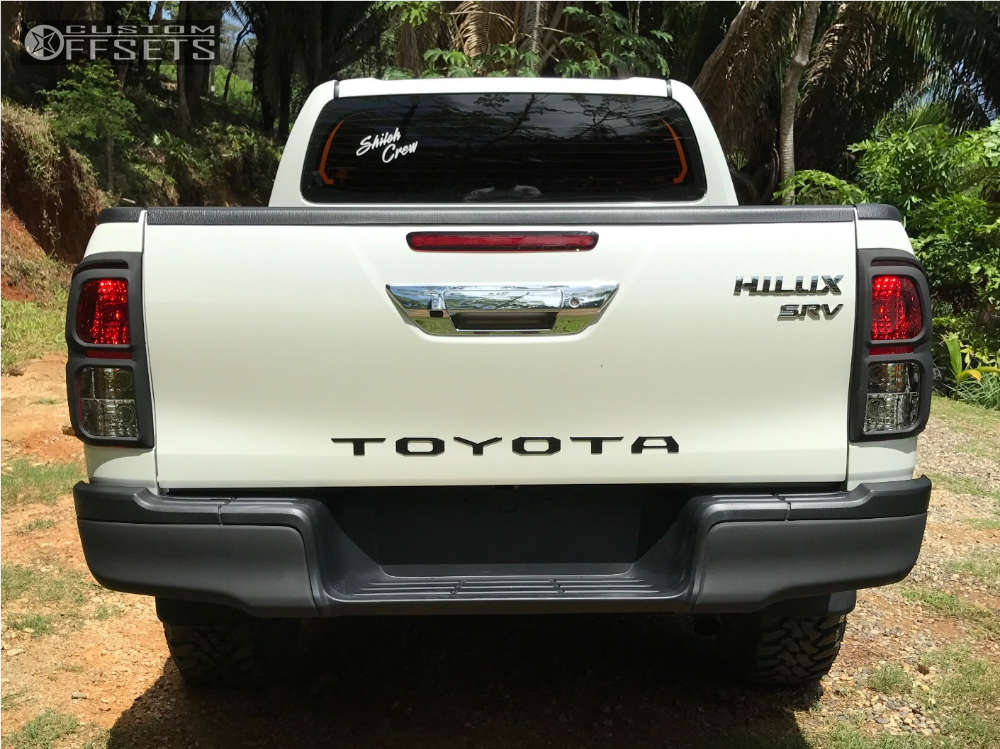 2017 Toyota Hilux Wheel Offset Flush Suspension Lift 2.5" 233989