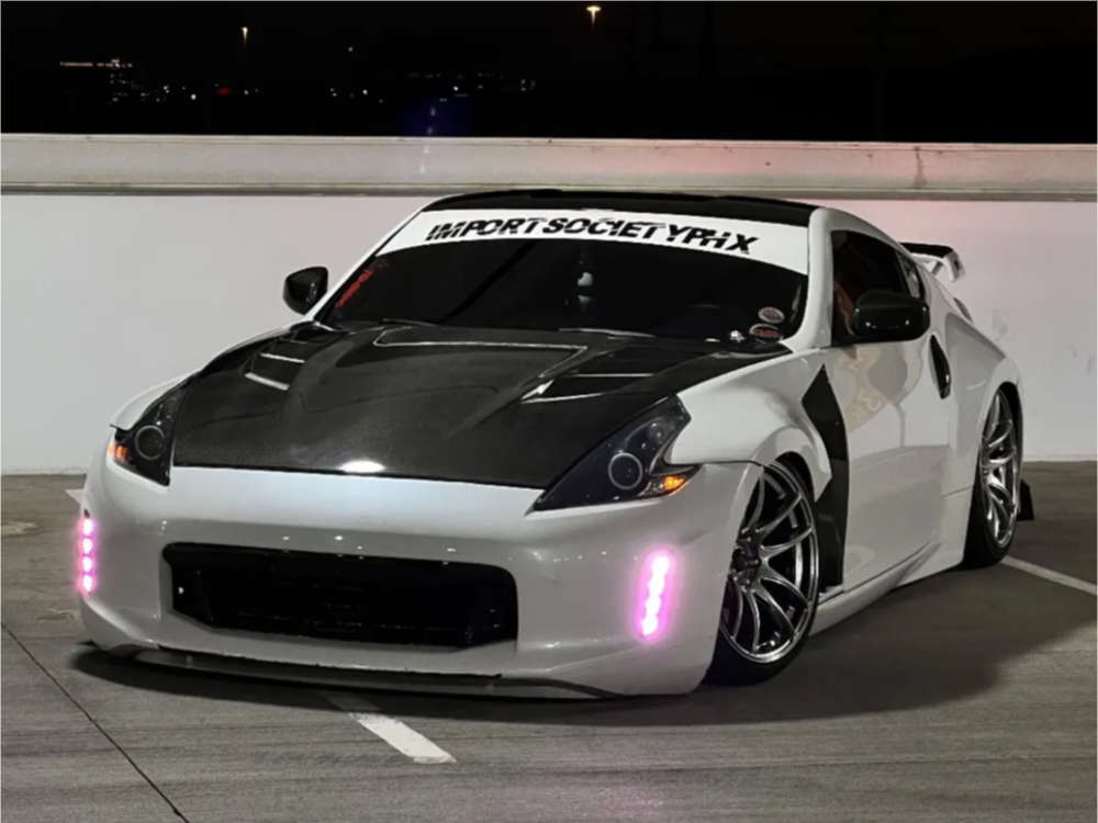 2344047-1-2010-370z-nissan-