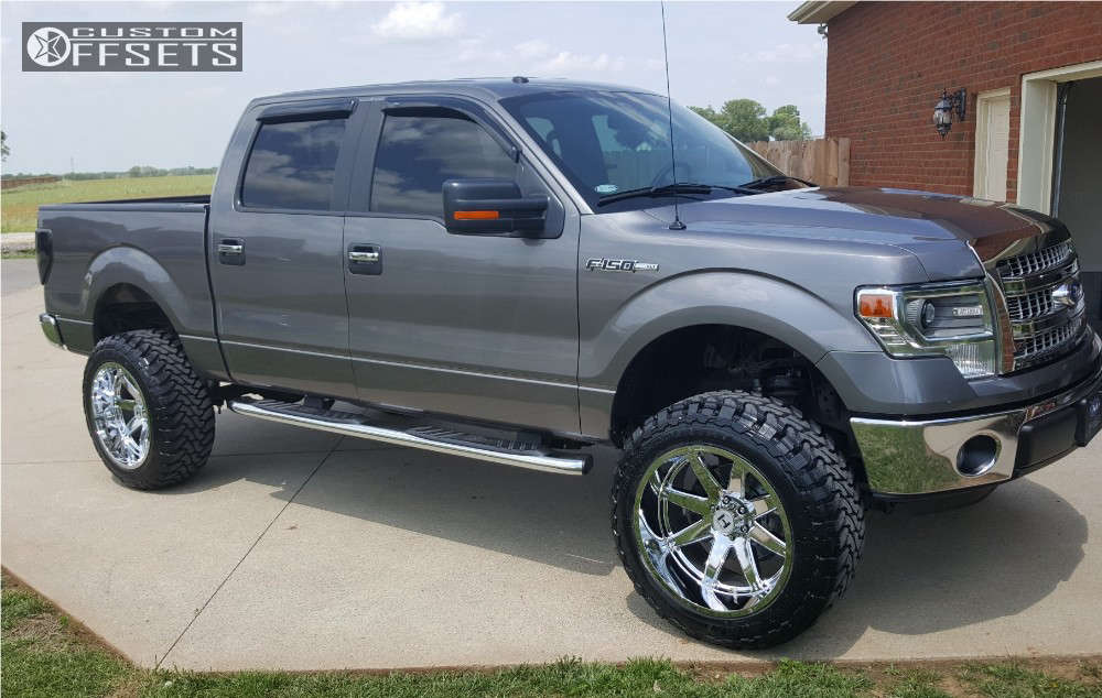 2014 Ford F-150 with 22x12 -44 Hostile Alpha and 35/12.5R22 Toyo Tires