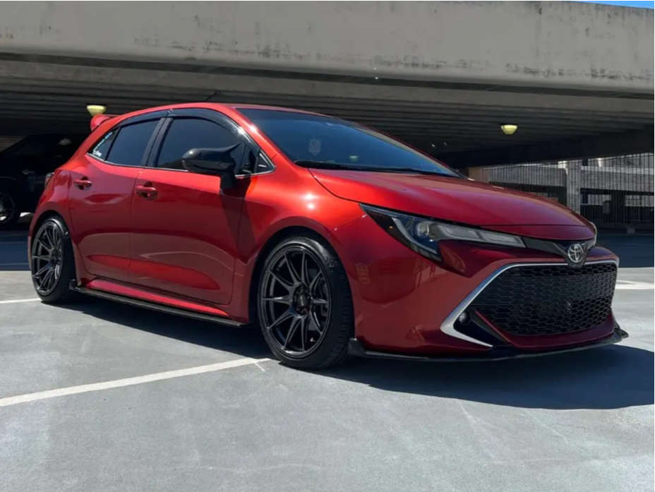 2020 Toyota Corolla with 18x8.75 35 XXR 527 and 225/40R18 Kumho