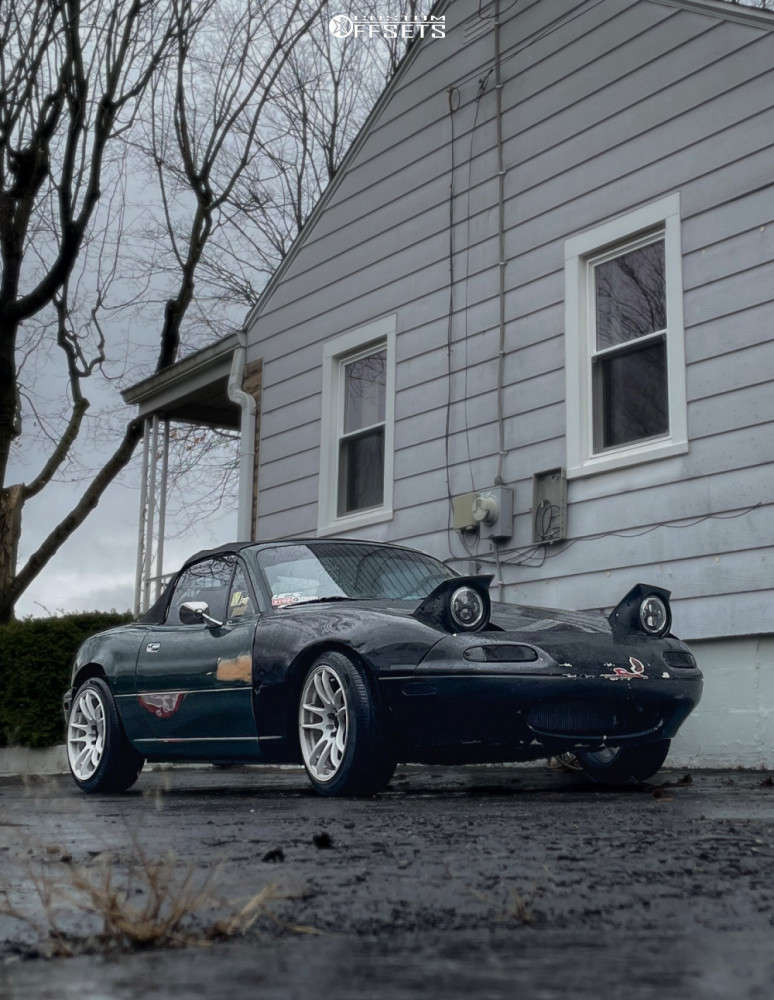 1990 Mazda Miata with 16x8 25 Japan Racing Jr29 and 205/45R16