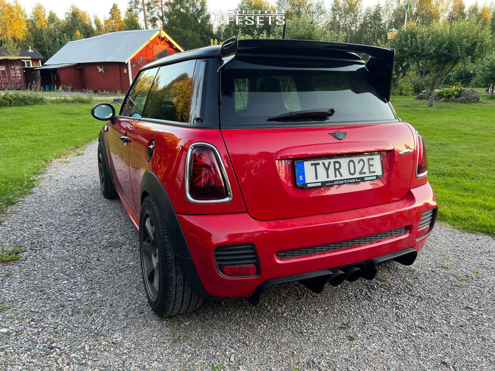 2009 Mini Cooper with 17x8 35 Japan Racing Jr3 and 225/45R17 Pirelli ...
