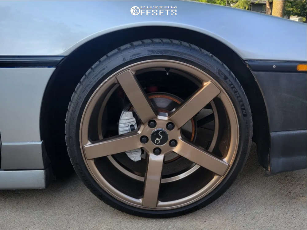 1987 Pontiac Fiero with 18x8 35 JNC Jnc026 and 215/35R18 Michelin Pilot ...