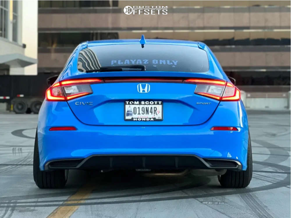 2022 Honda Civic with 18x9.5 30 Aodhan Ah08 and 235/40R18 Goodyear ...