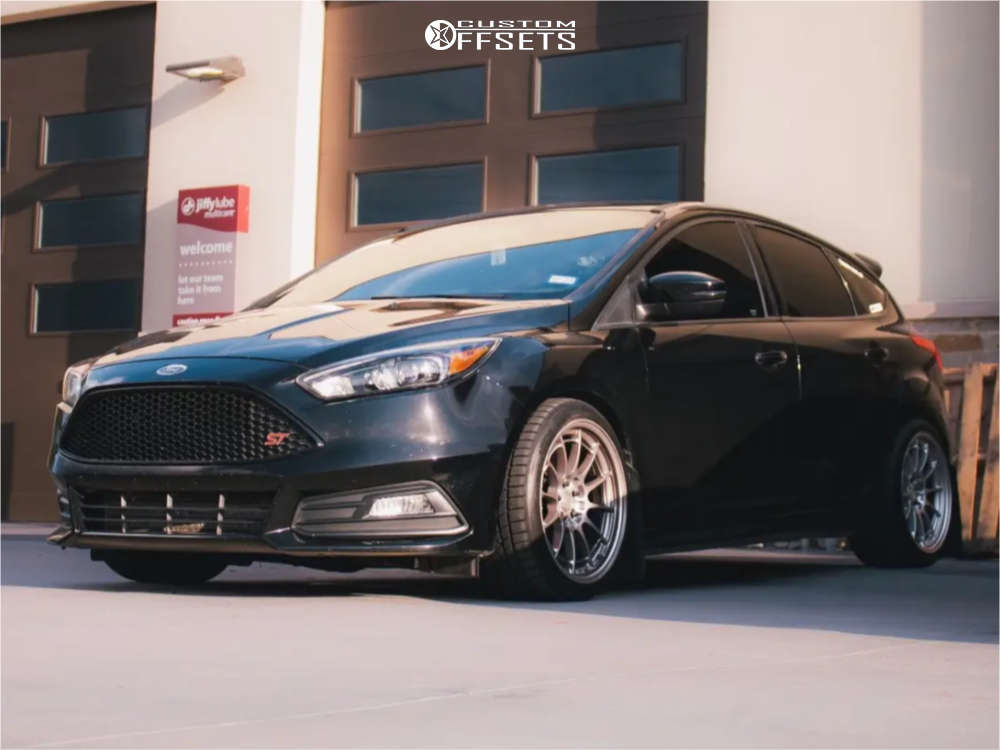 エフォールstリミテッドエディション 2018 Ford Focus with 18x9.5 37 Enkei Nt03m and 255/35R18