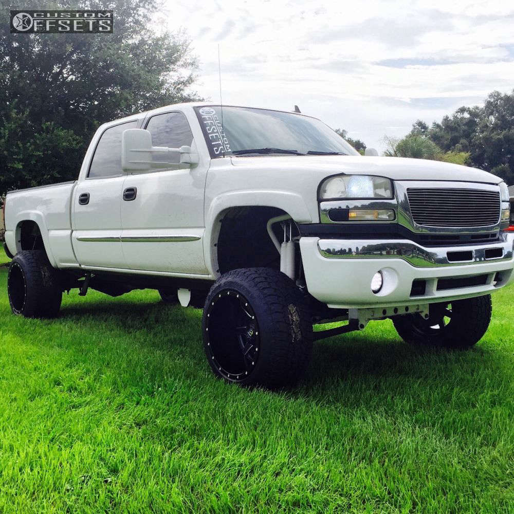 2007 GMC Sierra 2500 HD with 20x14 -76 Fuel Maverick and 305/50R20 ...