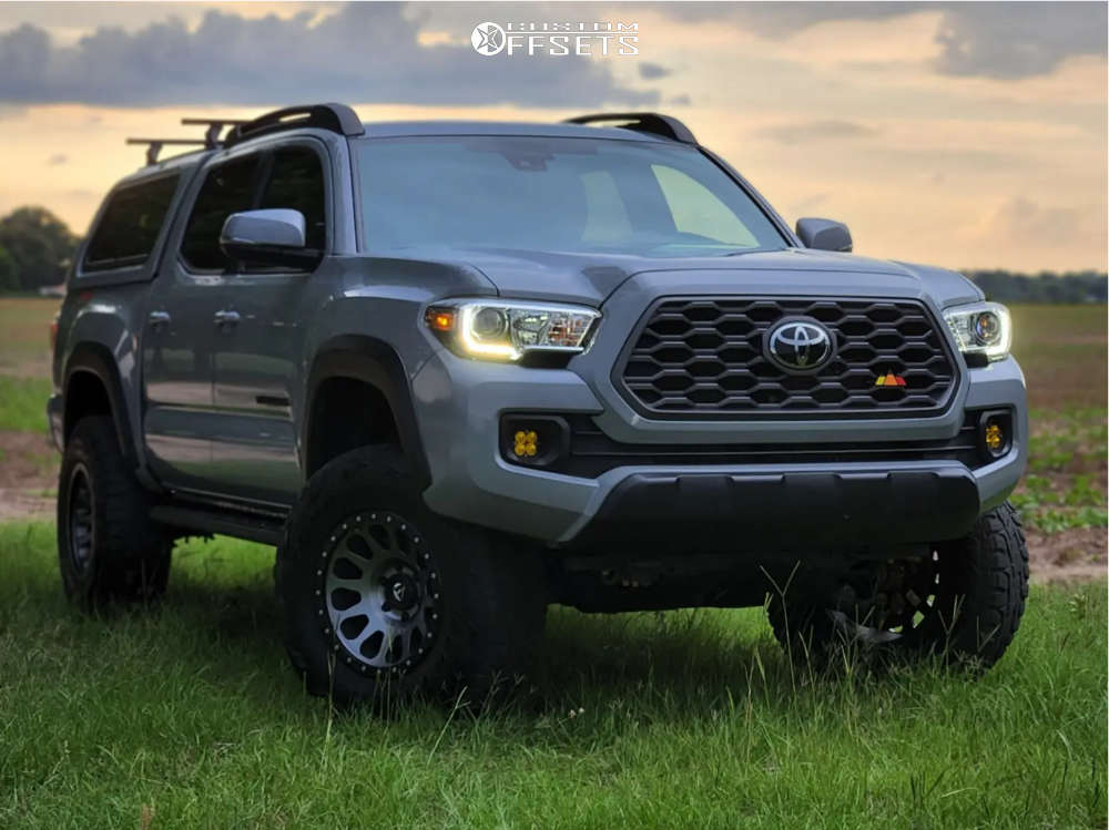 2020 Toyota with 17x9 12 Fuel Vector and 285/70R17 Toyo Tires