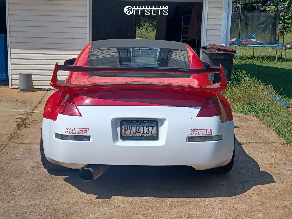2007 Nissan 350Z with 18x10.5 12 Kansei Corsa and 255/35R18