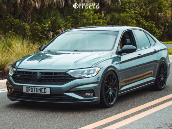 2423239-1-2019-jetta-