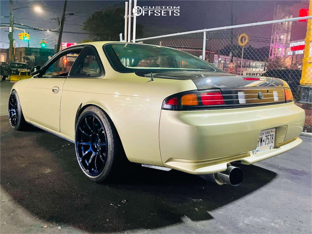 1995 Nissan 240SX with 18x9.5 22 Volk Ze40 and 225/40R18