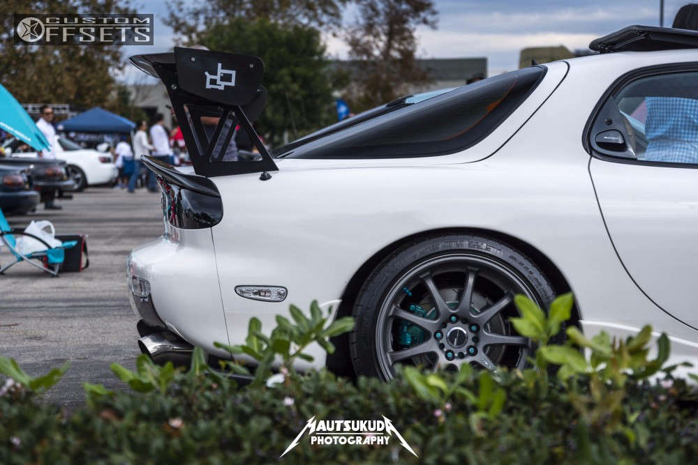 1994 Mazda RX-7 with 18x9 20 Work XD9 and 235/40R18 Michelin Super