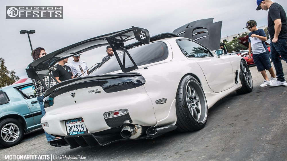 RXホイール 1994 Mazda RX-7 with 18x9 20 Work XD9 and 235/40R18 Michelin Super