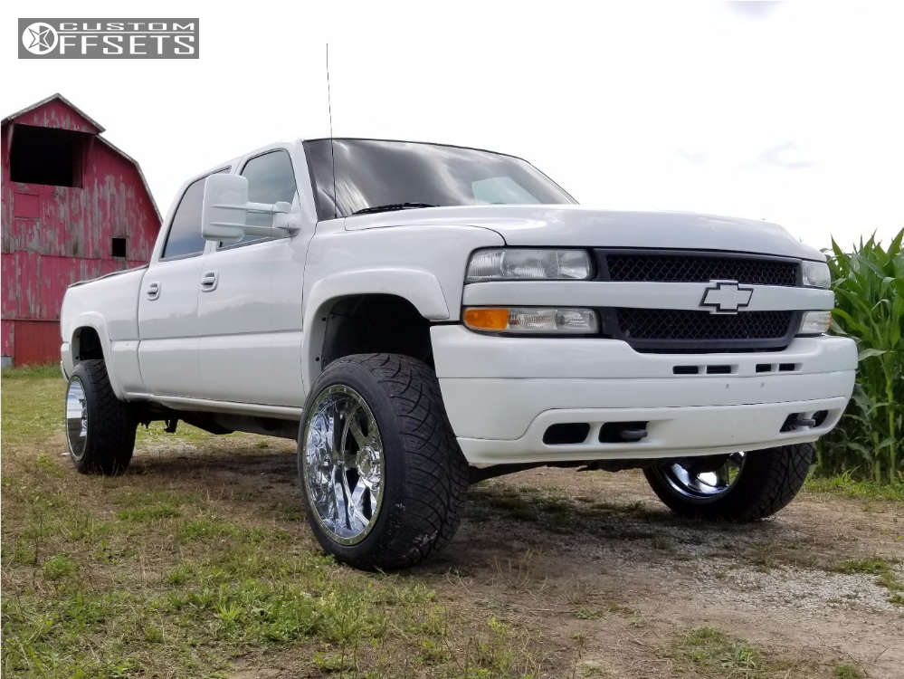 2002 Chevrolet Silverado 2500 HD with 22x12 -44 Gear Off