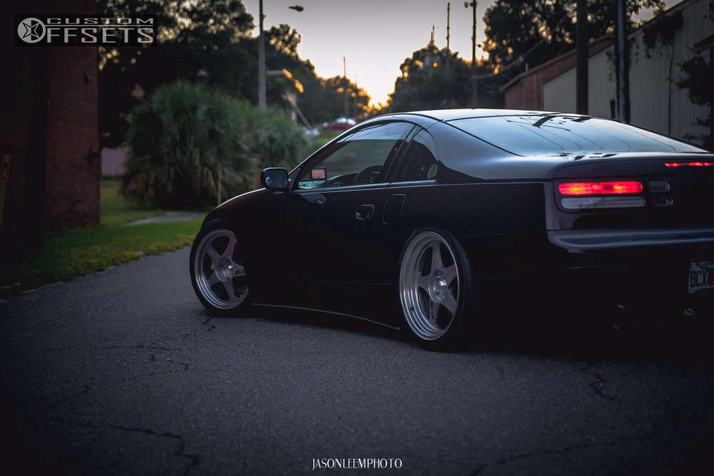 エイプリエ　デラックス 1996 Cadillac DeVille Sedan 4D Price, Listings & Reviews | Kelley