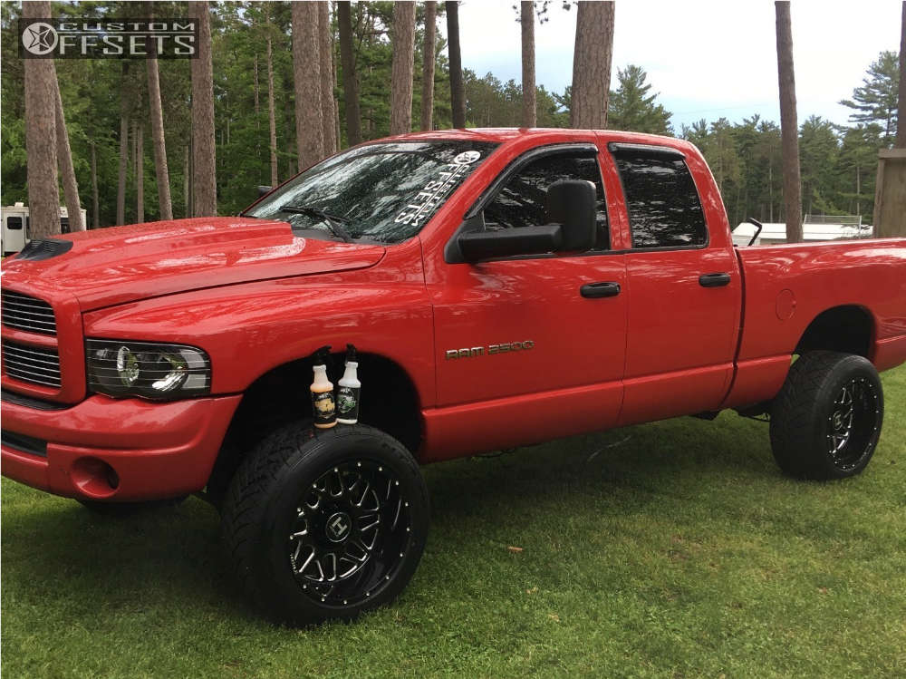 2003 Dodge Ram 2500 with 20x12 44 Hostile Sprocket and 305/50R20 Nitto