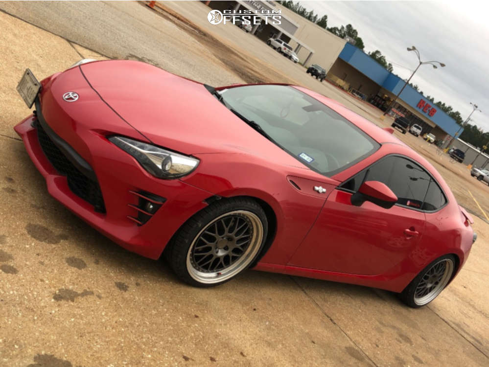 ②アーモンド17 2017 Toyota 86 with 17x8.5 43 WedsSport Tc105x and 225/45R17