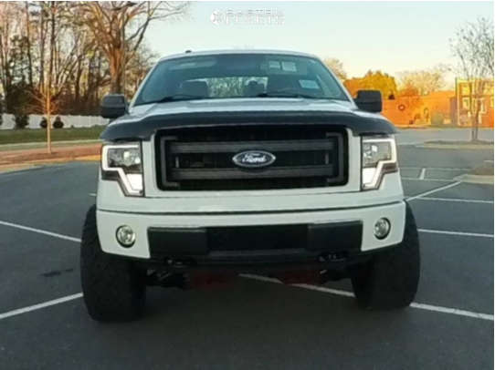 2013 Ford F-150 with 22x12 -51 Vision Razor and 33/12.5R22 Kenda Klever ...