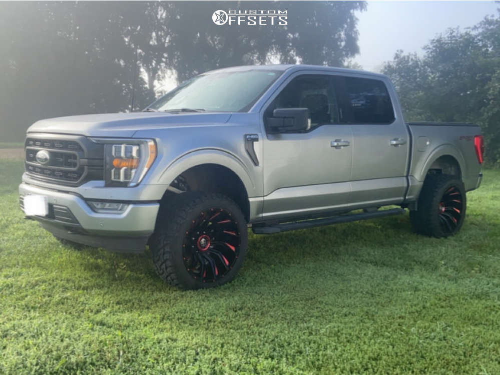 2021 Ford F-150 with 22x12 -44 XF Offroad Xf-224 and 33/12.5R22