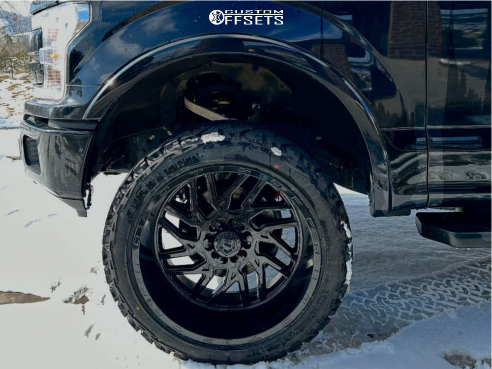 2018 Ford F150 with 22x12 44 TIS 544gb and 33/12.5R22 Venom Power