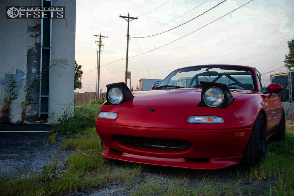1997 Mazda MX-5 Miata with 15x8 25 Advanti Racing Storm S1 and 205