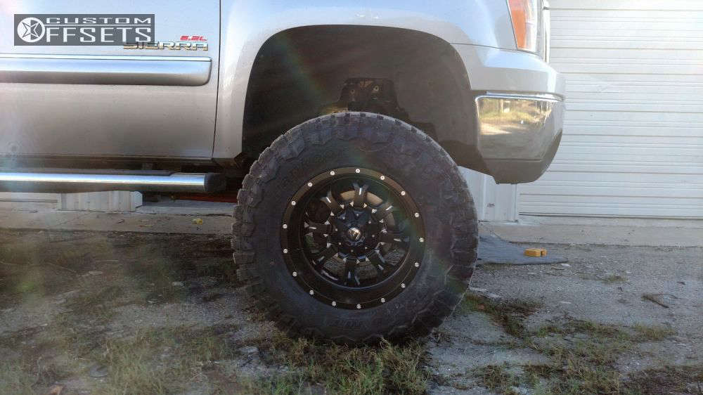 2010 GMC Sierra 1500 with 20x12 44 Fuel Krank and 38/15.5R20 Hankook