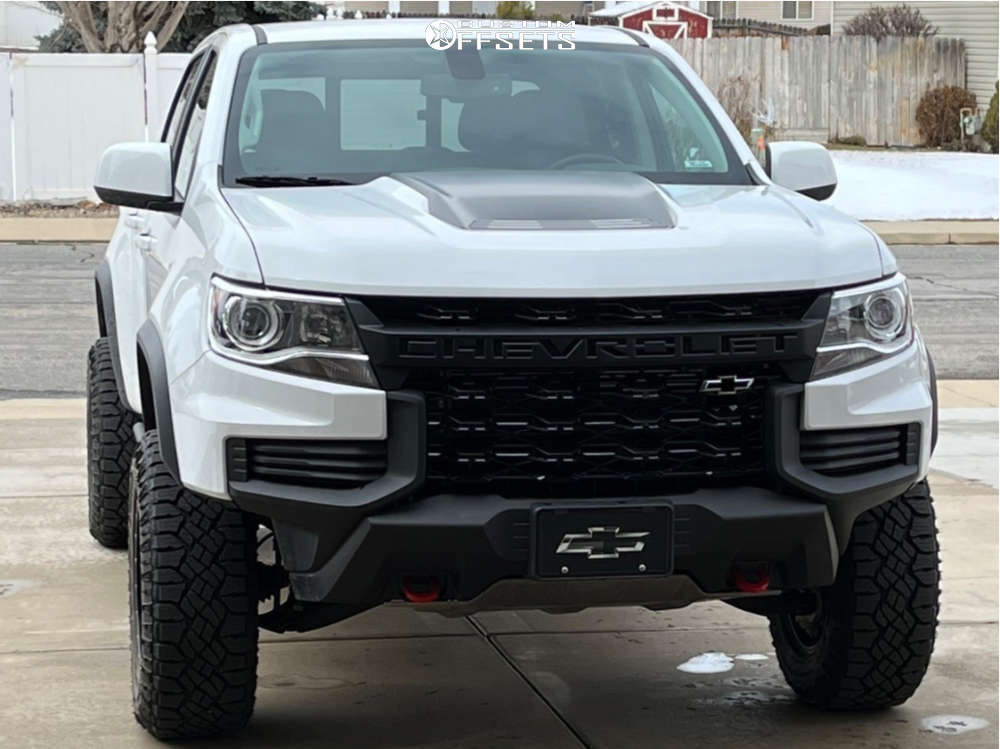 2022 Chevrolet Colorado with 17x8.5 Icon Alloys Rebound and 265/65R17