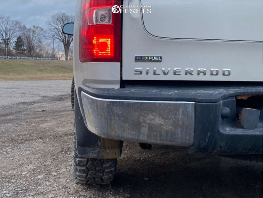 2007 Chevrolet Silverado 1500 with 17x8.5 25 Icon Alloys Six Speed and ...
