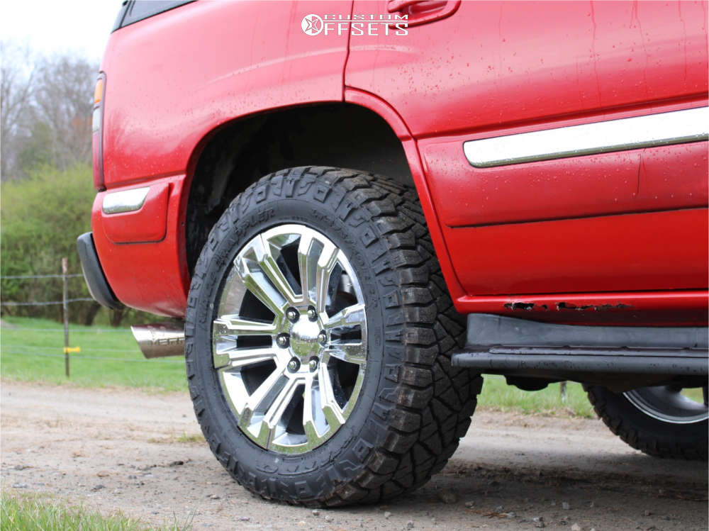 2002 GMC Yukon with 20x9 24 4Play OE Wheels Cv44 and 275/60R20 Nitto