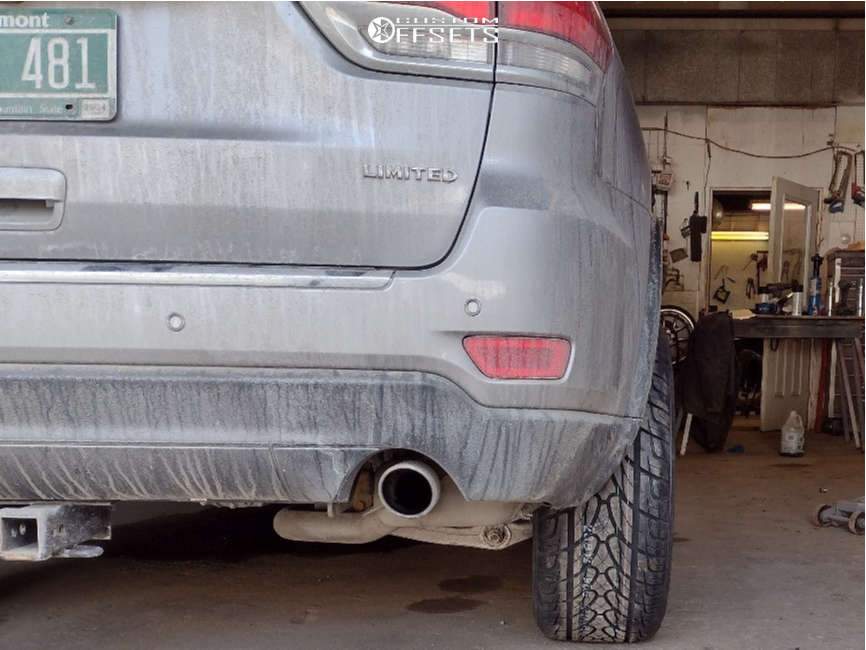 2020 Jeep Grand Cherokee with 18x9.5 12 Vision Torque and 275/55R18