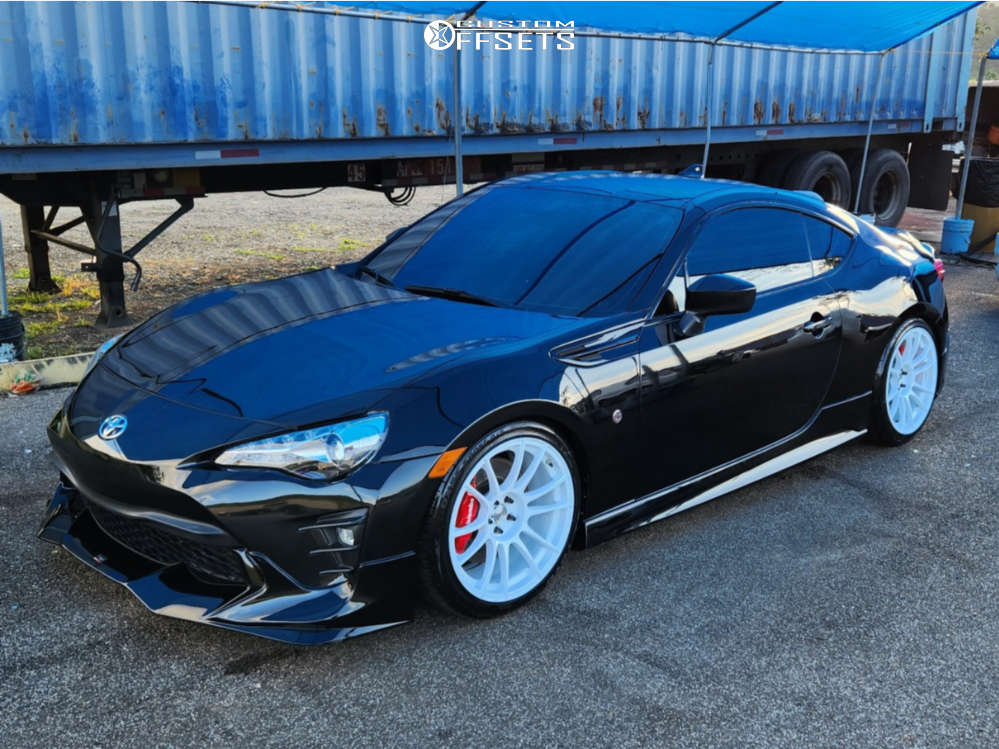 2019 Toyota 86 with 18x9.5 40 SSR Gtx04 and 235/40R18 Toyo Tires
